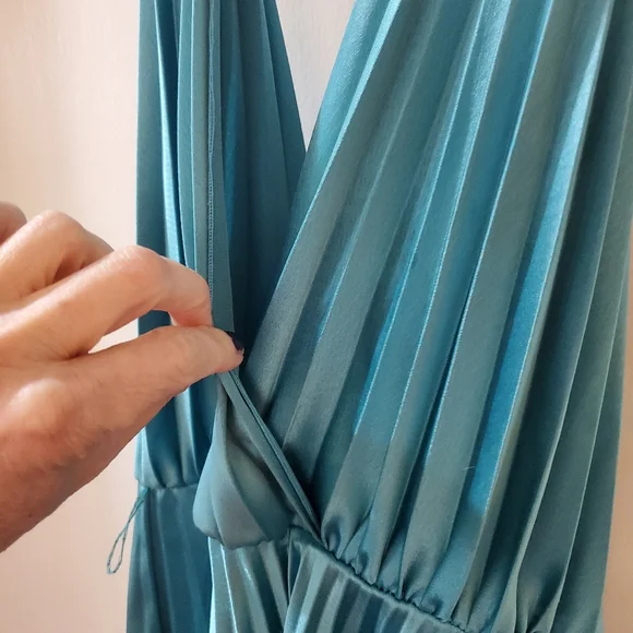 Aqua blue green satin pleated party dress, XS, halter, backless, Lillie Rubin - Picture 4 of 10